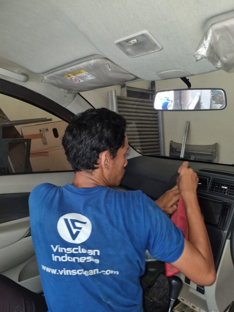 cuci interior & jok mobil surabaya